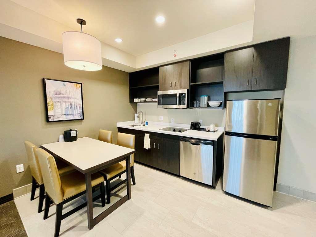 Best Western Plus Executive Residency Jackson Northeast Rum bild